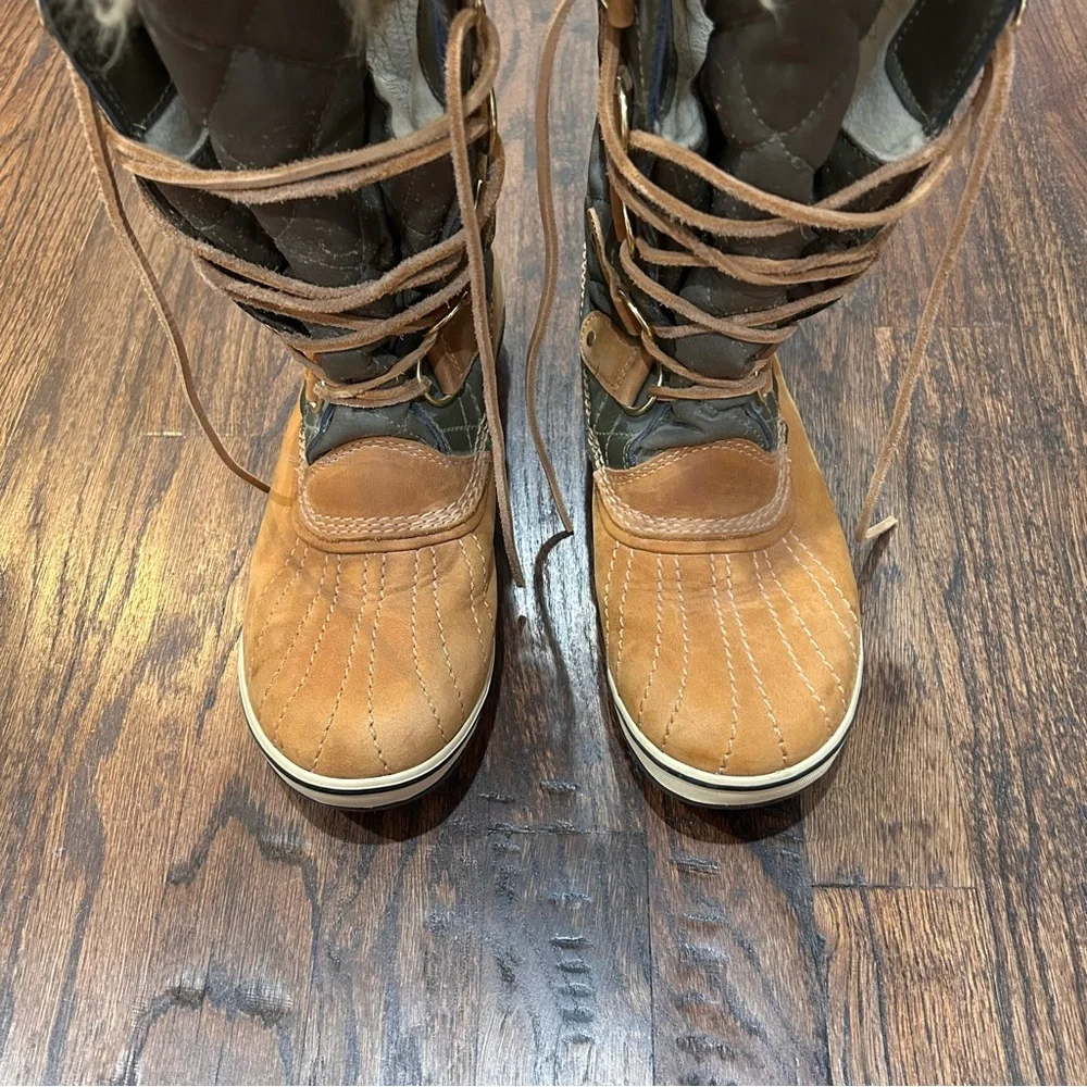 Sorel Tofino Women Sz 9 Lace-Up Boots Winter Camel/Green